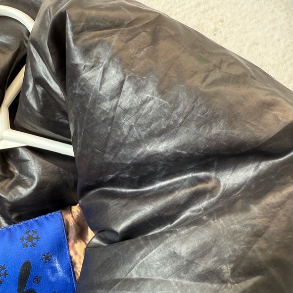 Snowflake Down Filled Short Puffer Jacket - Picture 6 of 10